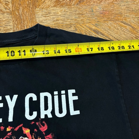 Motley Crue 2014 The Final Tour Concert Graphic T-Shirt Men’s size Large. - Picture 4 of 6